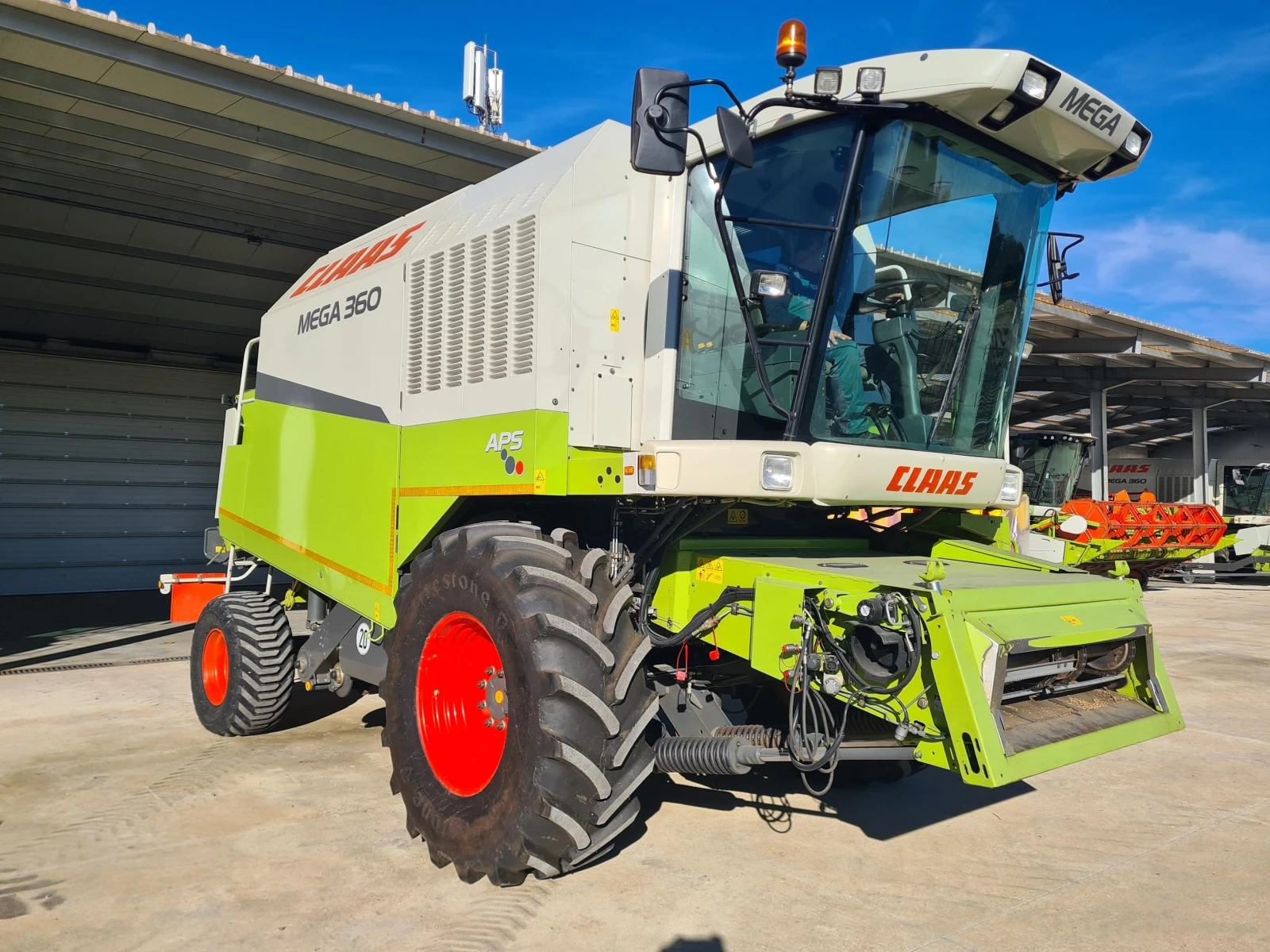 Комбайн Claas Mega 360 - изображение 5