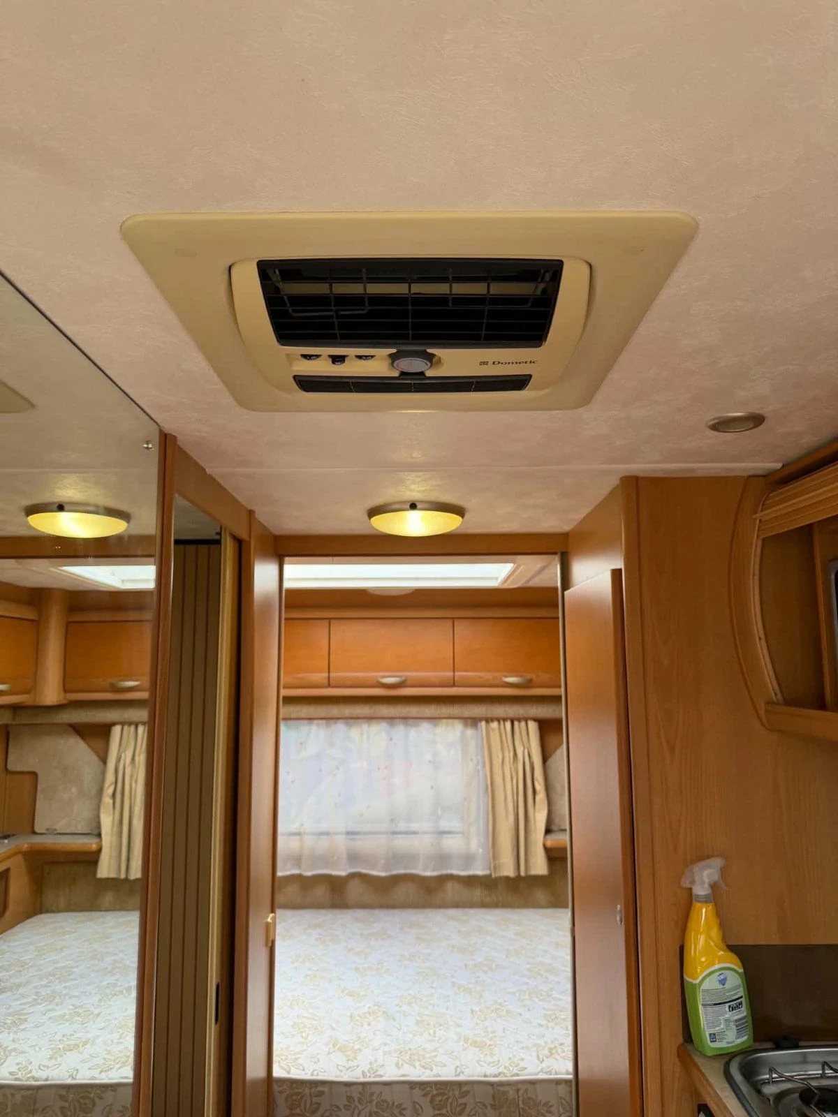 Каравана Buccaneer Agrosy 550, снимка 8 - Каравани и кемпери - 55610048