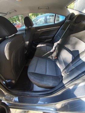 Hyundai Elantra, снимка 3