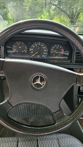 Mercedes-Benz 190 2.3   | Mobile.bg    6