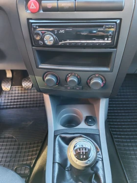 Seat Ibiza 1.2 - 4200 лв. / 2147.43 € - 95103806 12