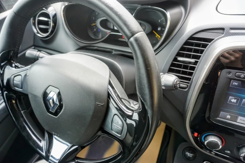 Renault Captur 1.5DCI LIVE , снимка 11 - Автомобили и джипове - 39704760