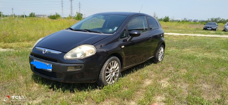 Fiat Punto, снимка 2 - Автомобили и джипове - 46054485