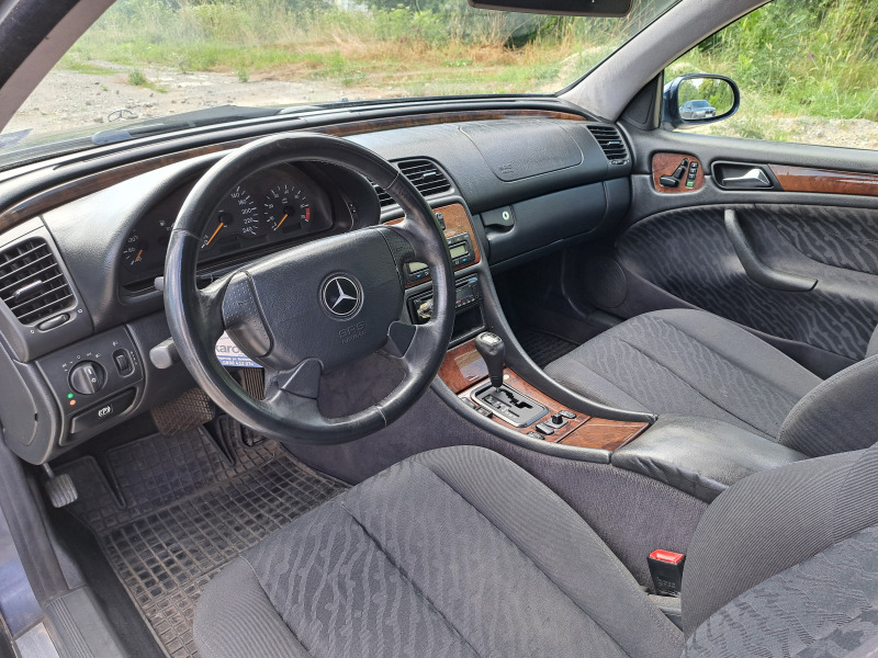 Mercedes-Benz CLK 200, снимка 11 - Автомобили и джипове - 46472366