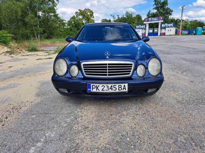Mercedes-Benz CLK 200, снимка 7 - Автомобили и джипове - 46472366