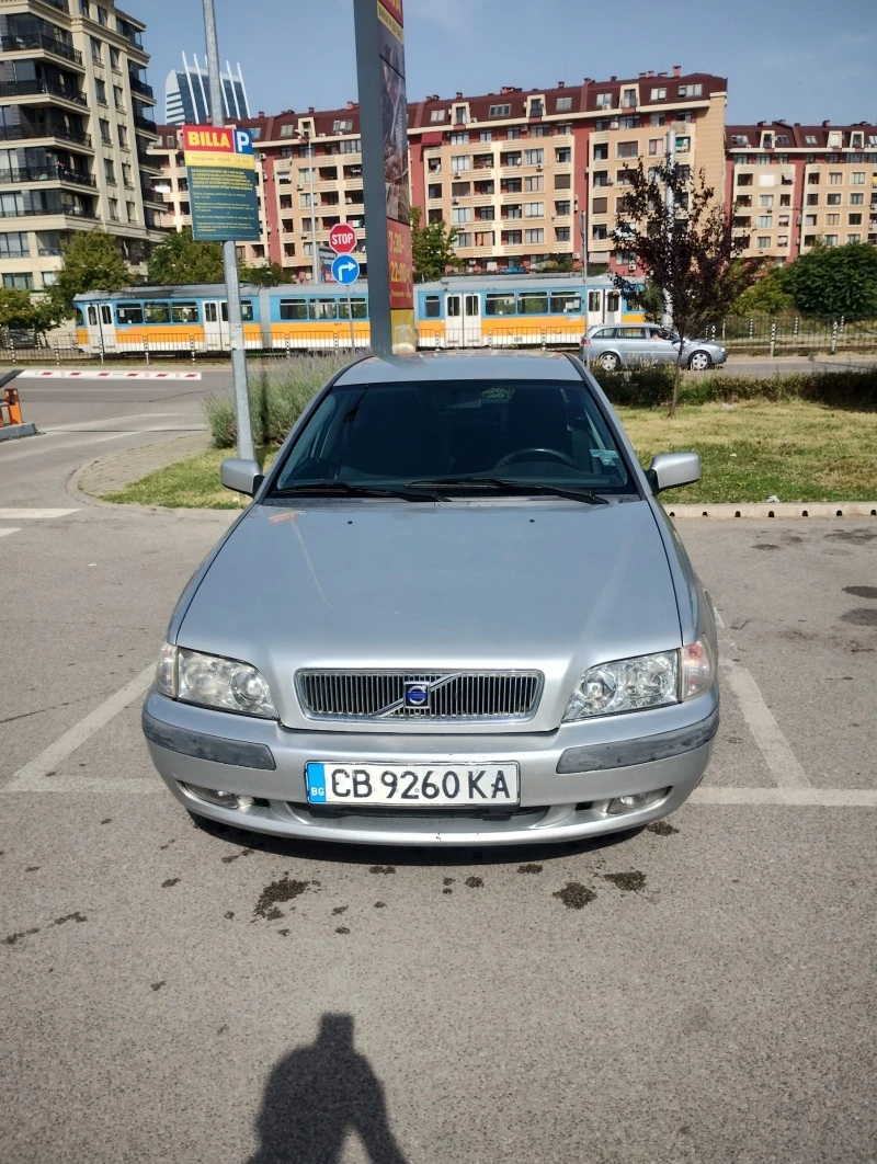 Volvo S40, снимка 1 - Автомобили и джипове - 47292598