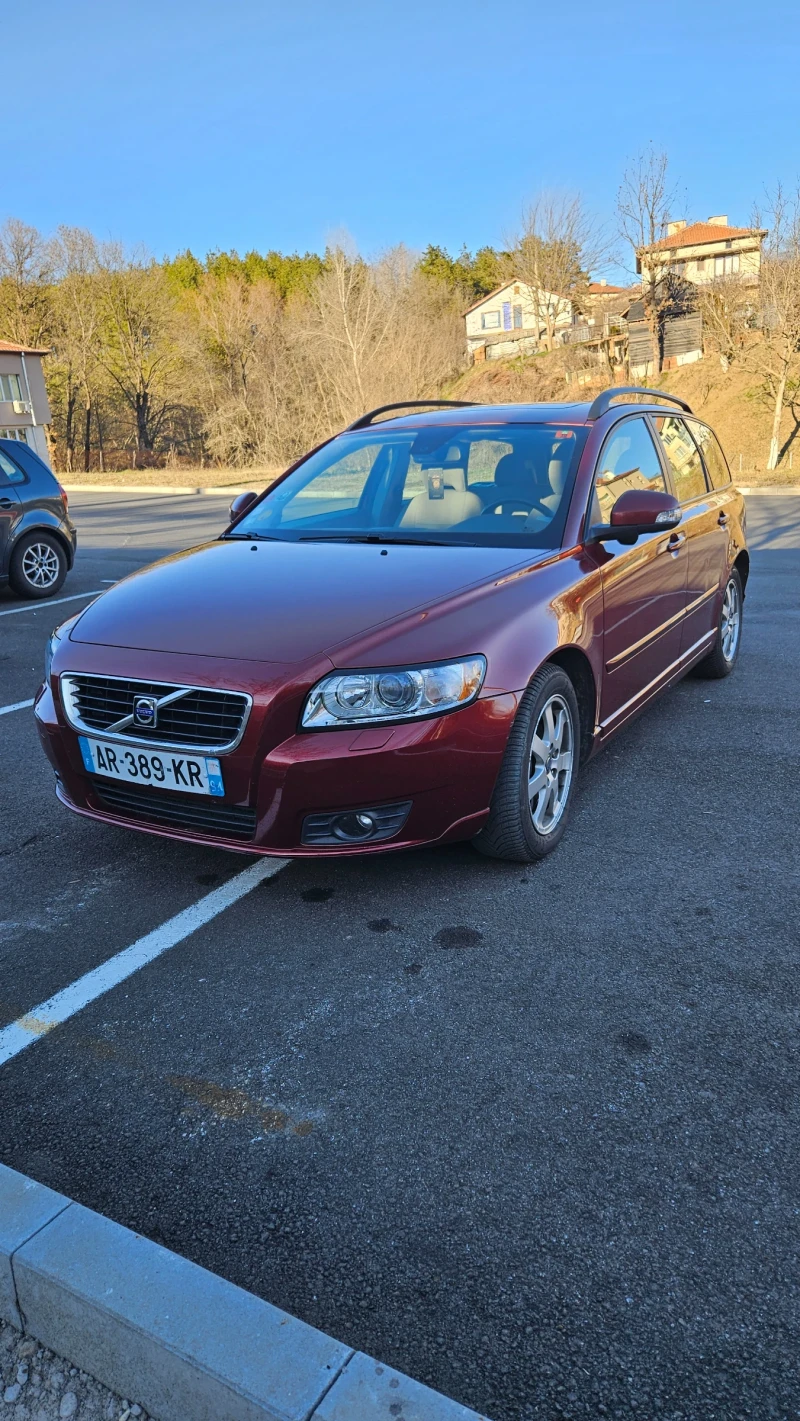 Volvo V60, снимка 12 - Автомобили и джипове - 49453658