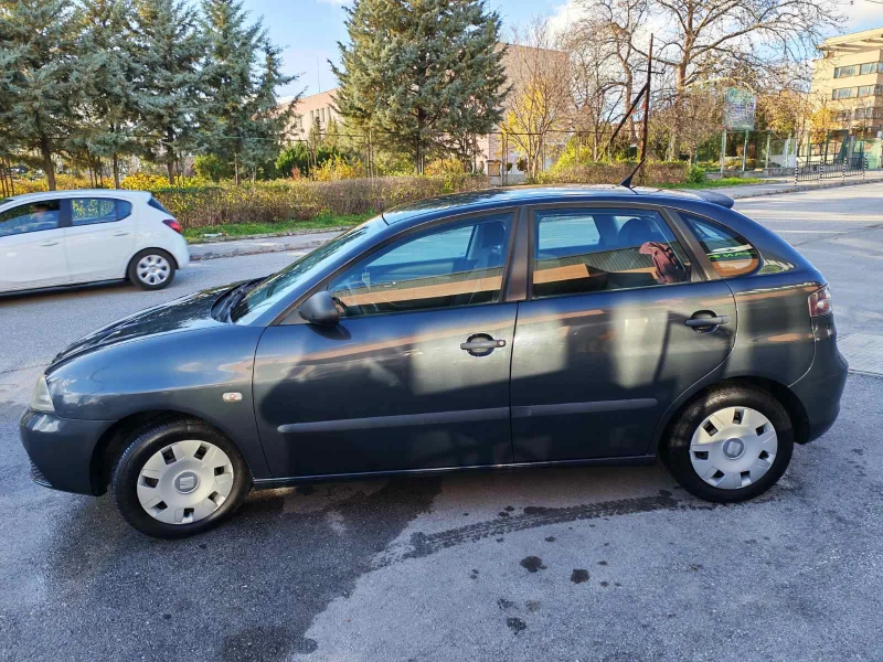 Seat Ibiza 1.2, снимка 5 - Автомобили и джипове - 52537244
