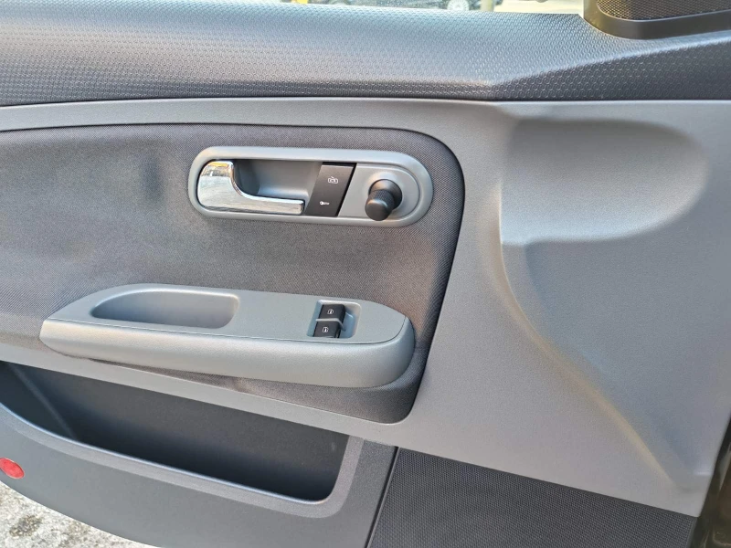 Seat Ibiza 1.2, снимка 11 - Автомобили и джипове - 52537244