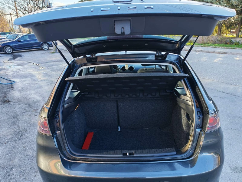 Seat Ibiza 1.2, снимка 4 - Автомобили и джипове - 52537244