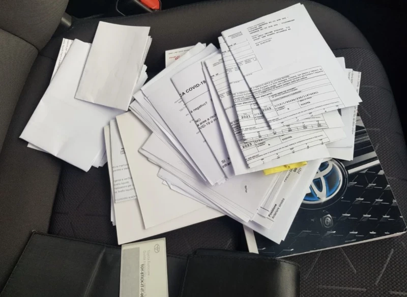 Toyota Rav4 Hybrid AWD, снимка 14 - Автомобили и джипове - 52879990