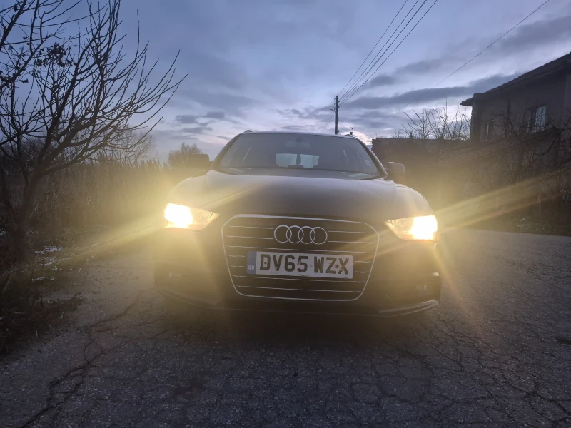 Audi A4 Audi A4 ! Кожа! Навигация! Сменен ангренаж, снимка 2 - Автомобили и джипове - 53071939