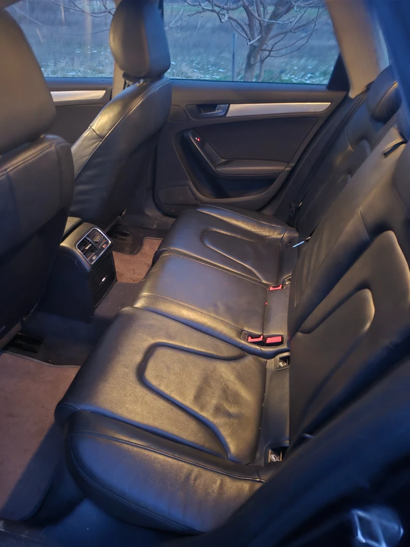 Audi A4 Audi A4 ! Кожа! Навигация! Сменен ангренаж, снимка 6 - Автомобили и джипове - 53071939