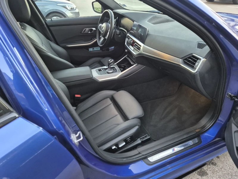 BMW 330 ix M Full, снимка 8 - Автомобили и джипове - 53103786