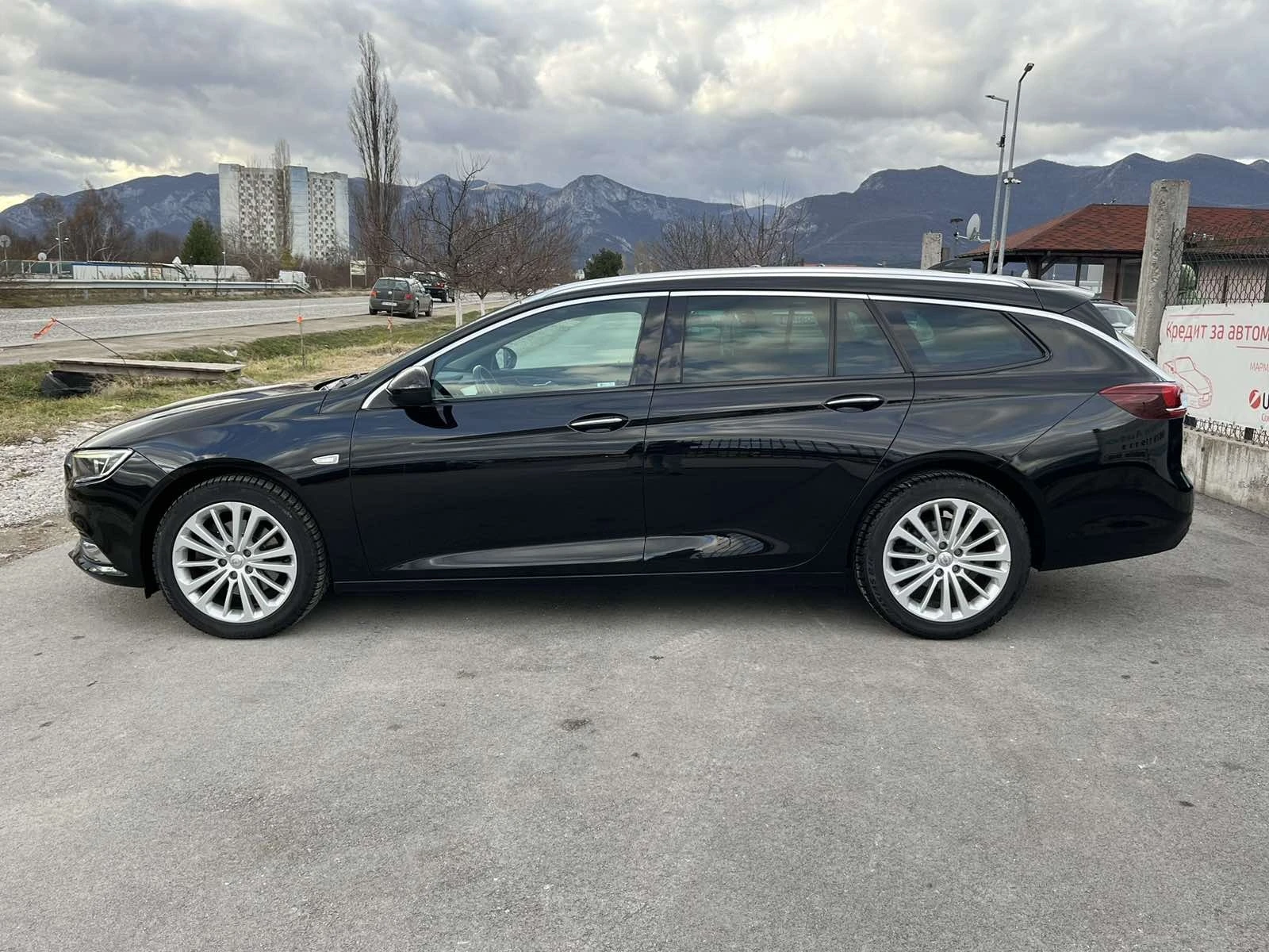 Opel Insignia 2.0TDI 170к EURO 6C АВТОМАТ KEYLESS GO ВНОС ИТАЛИЯ - изображение 6