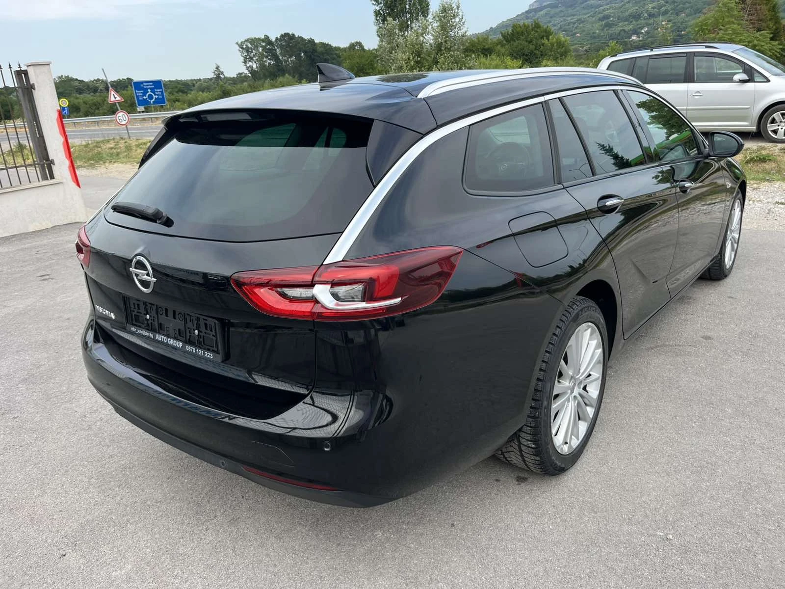 Opel Insignia 2.0TDI 170к EURO 6C АВТОМАТ KEYLESS GO ВНОС ИТАЛИЯ - изображение 4