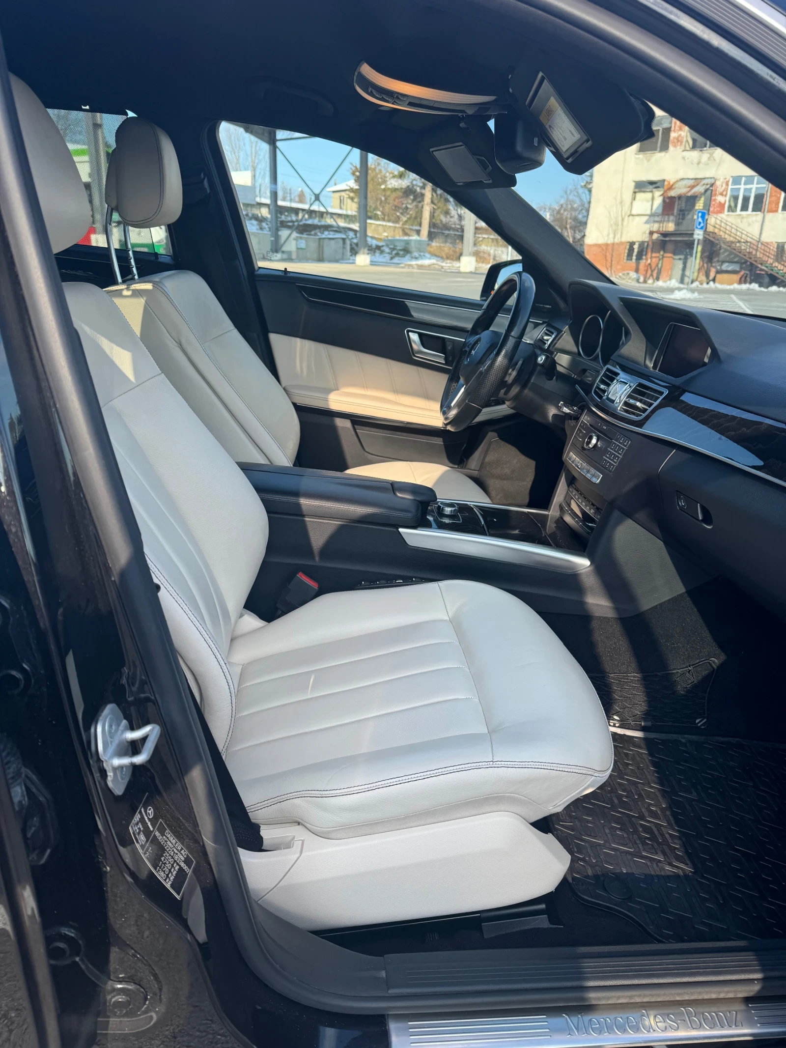Mercedes-Benz E 350 AMG пакет  - изображение 8