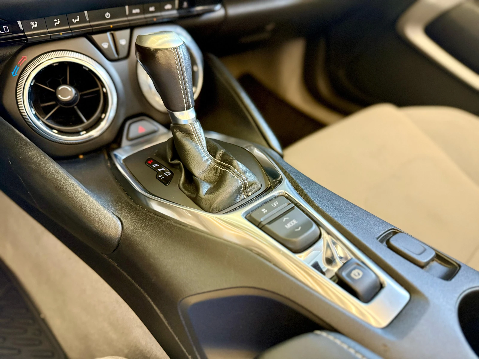 Chevrolet Camaro VI Facelift* Convertible* Automatic*  | Mobile.bg   12