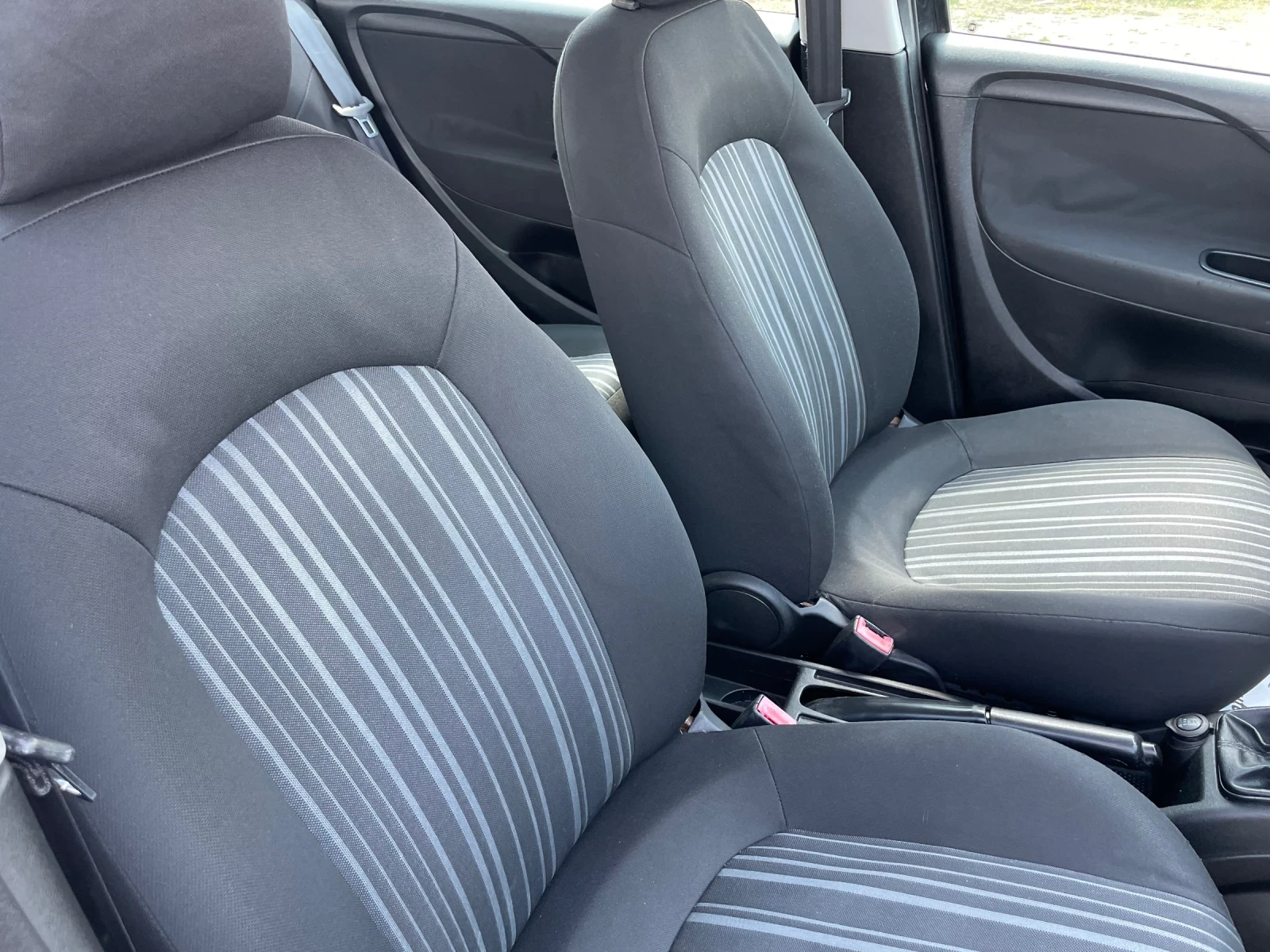 Fiat Punto 1.3M-jet-EVO-ITALIA | Mobile.bg — изображение 11