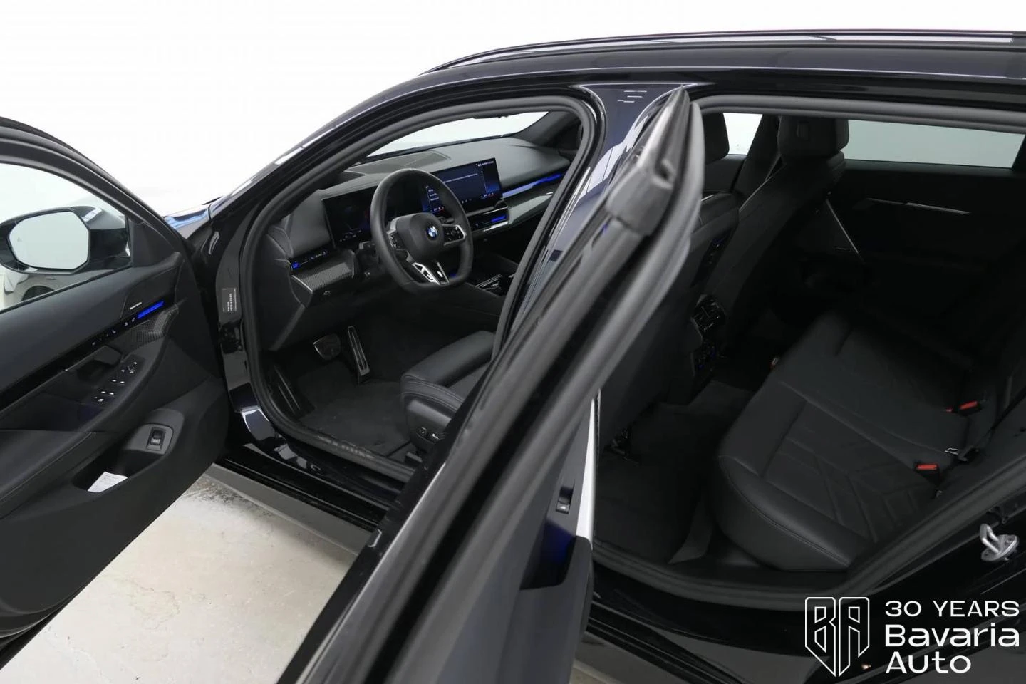 BMW 520 d Touring Steptronic M Sport Paket - изображение 5