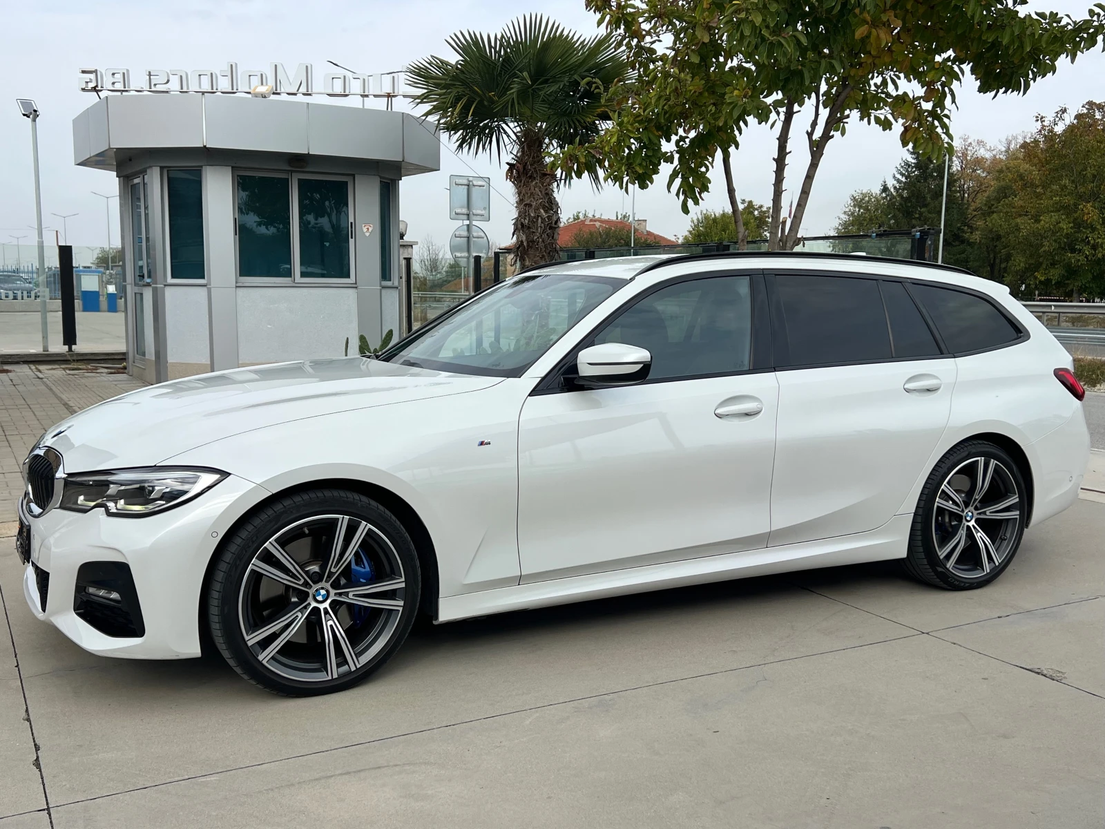 BMW 330 d, X-Drive, MHEV 48V, M SPORT, INDIVIDUAL-KATO HOB - изображение 7