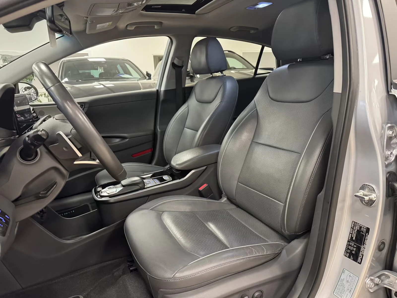 Hyundai Ioniq ELEKTRO/136HP/PRIME/CAM/MEMO/INFINITY/LED/891g, снимка 7 - Автомобили и джипове - 53779129