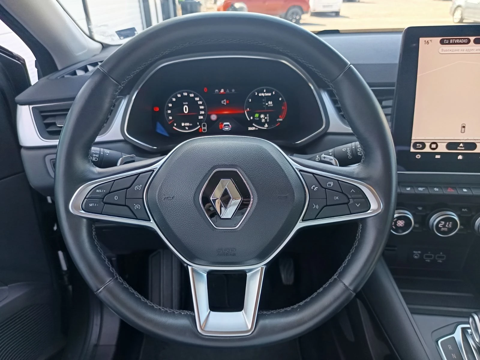Renault Captur 1.3Тce/ 140к.с. EDC7, снимка 9 - Автомобили и джипове - 53815922