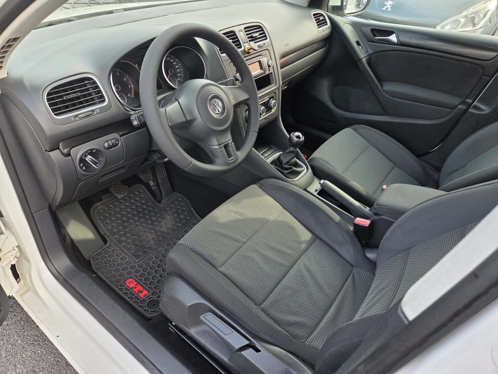 VW Golf 1.6 GPL, снимка 7 - Автомобили и джипове - 54277783
