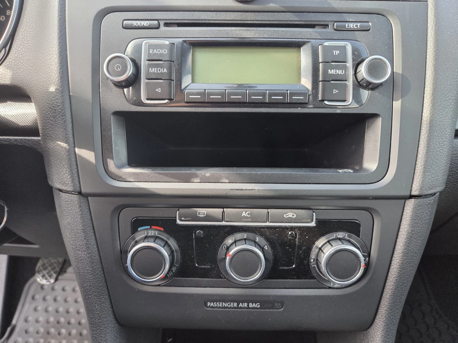 VW Golf 1.6 GPL, снимка 12 - Автомобили и джипове - 54277783