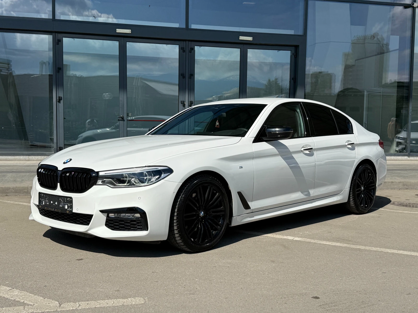 BMW 530 D 6 МЕСЕЦА ГАРАНЦИЯ/M Pack 265к.с. Laser/Германия