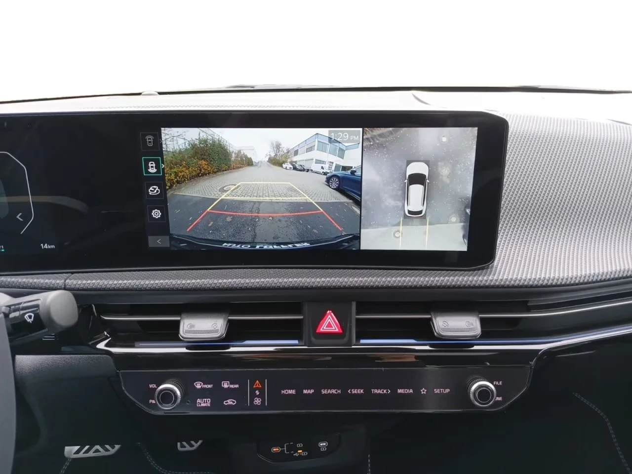 Kia EV6 GT-Line FACELIFT! All Options! WARRANTY!, снимка 13 - Автомобили и джипове - 54630350