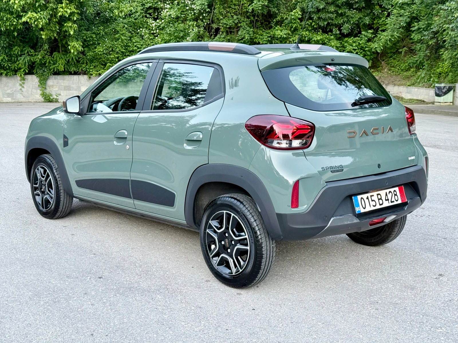 Dacia Spring EXTREME* 65* В ГАРАНЦИЯ* Лизинг* , снимка 2 - Автомобили и джипове - 54773536