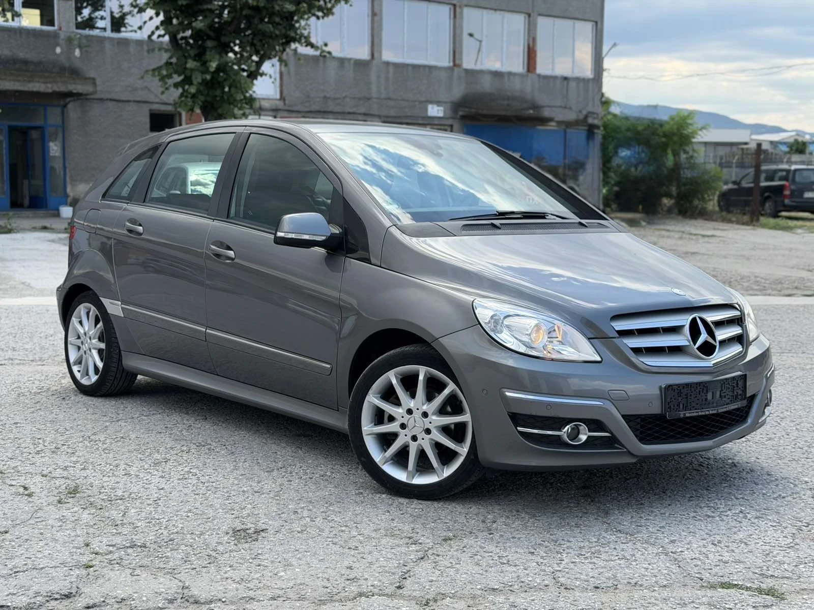 Mercedes-Benz B 170, снимка 3 - Автомобили и джипове - 55157092