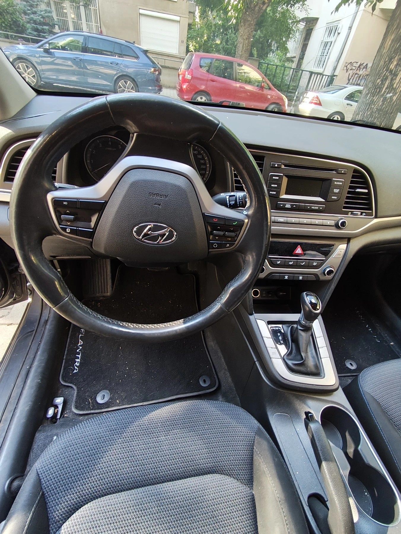 Hyundai Elantra | Mobile.bg � ����������� 4