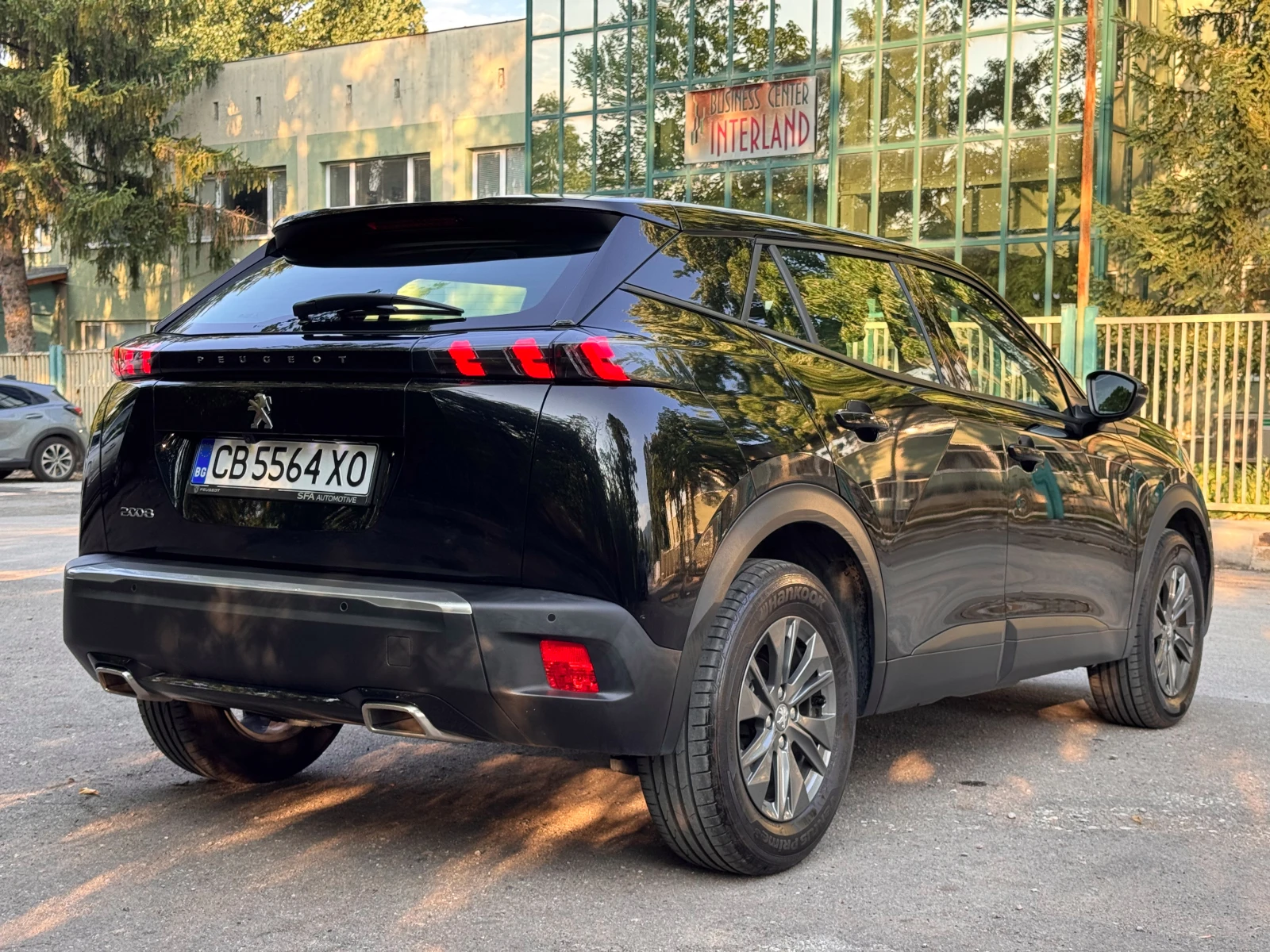 Peugeot 2008 PureTech автоматик, снимка 4 - Автомобили и джипове - 55442074