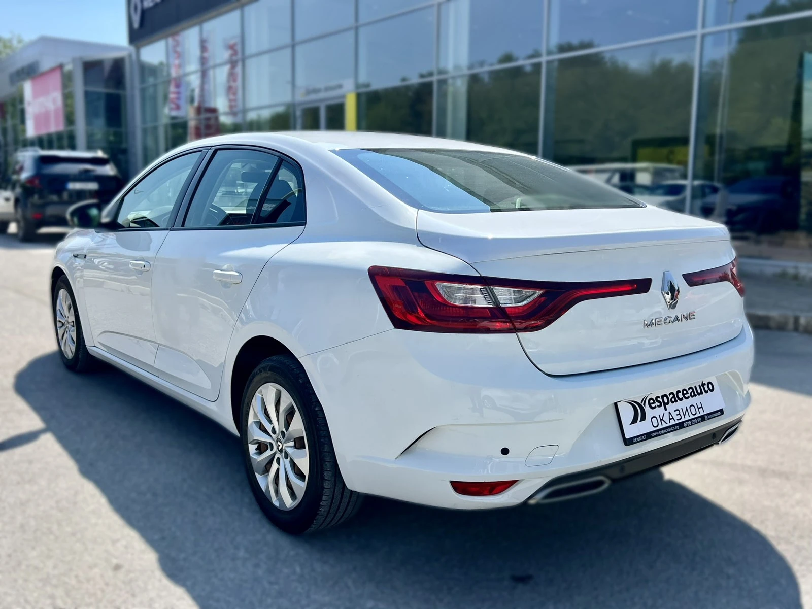 Renault Megane 1.3 TCe / 140к.с. / Life, снимка 6 - Автомобили и джипове - 55804078