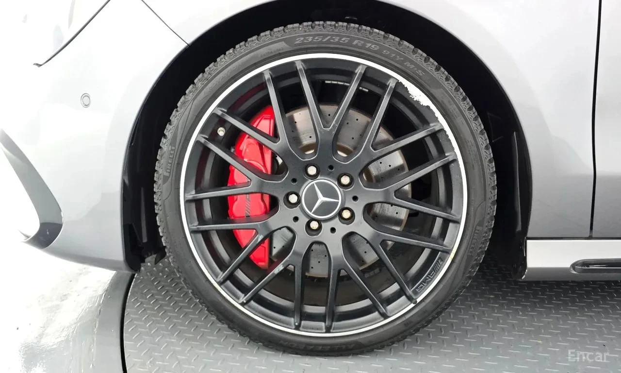 Mercedes-Benz CLA 45 AMG * AMG 4MATIC * КРАЙНА ЦЕНА ДО БЪЛГАРИЯ, снимка 5 - Автомобили и джипове - 55886502