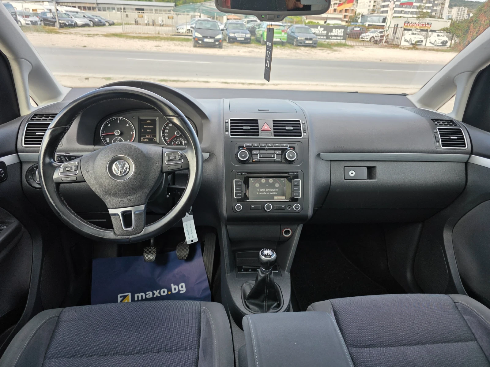 VW Touran 2.0 TDI, снимка 9 - Автомобили и джипове - 56248253