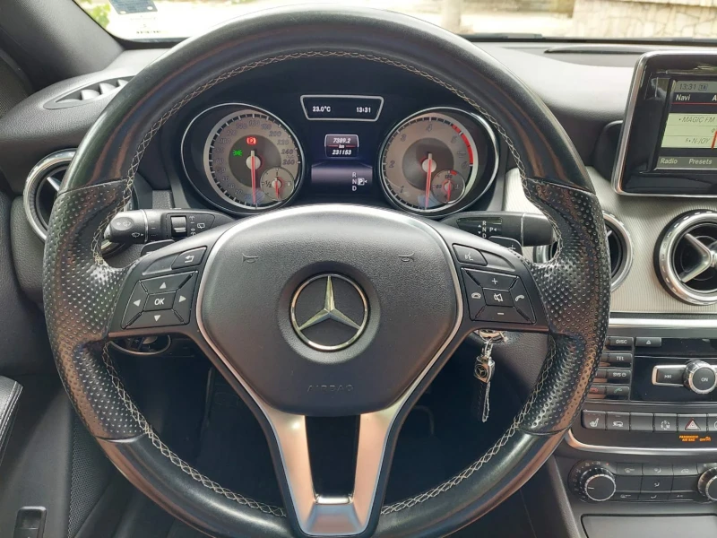 Mercedes-Benz GLA 220 Cdi 4Matik AMG, снимка 12 - Автомобили и джипове - 47442568