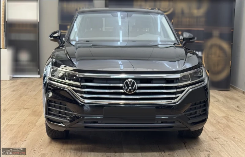VW Touareg 4X4/231HP/CAM/LED/AMBI/KLESS/CARPLAY/645vpr, снимка 3 - Автомобили и джипове - 50818952