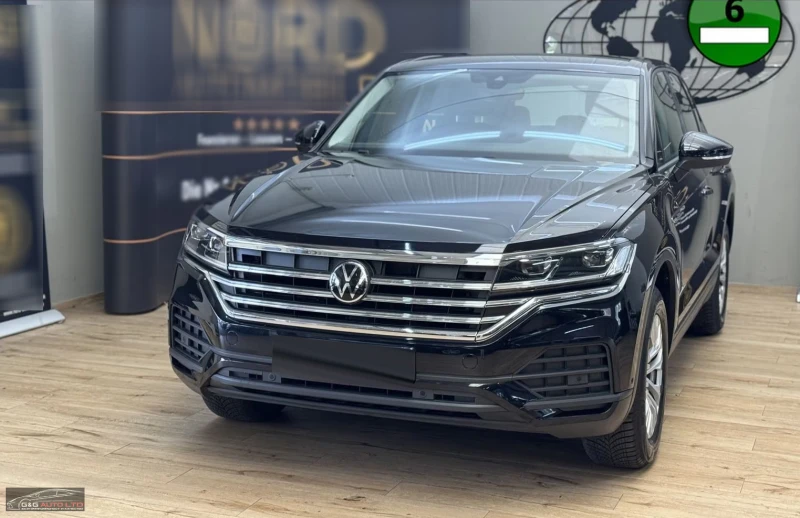 VW Touareg 4X4/231HP/CAM/LED/AMBI/KLESS/CARPLAY/645vpr, снимка 2 - Автомобили и джипове - 50818952
