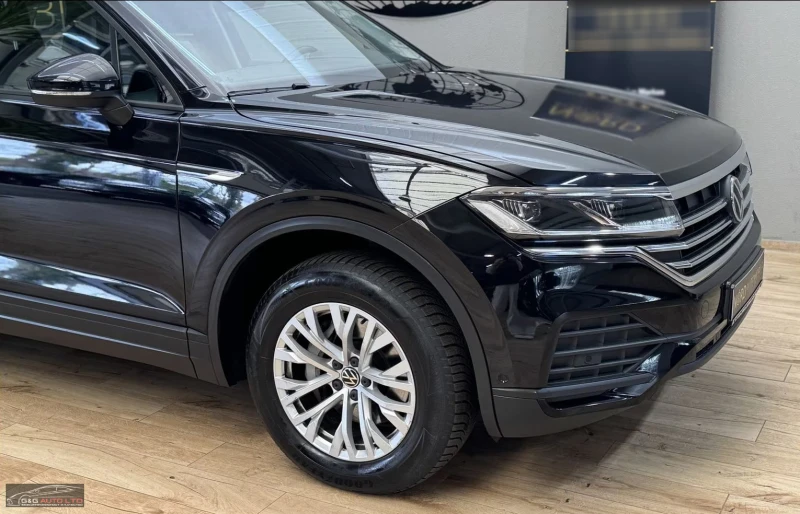 VW Touareg 4X4/231HP/CAM/LED/AMBI/KLESS/CARPLAY/645vpr, снимка 7 - Автомобили и джипове - 50818952