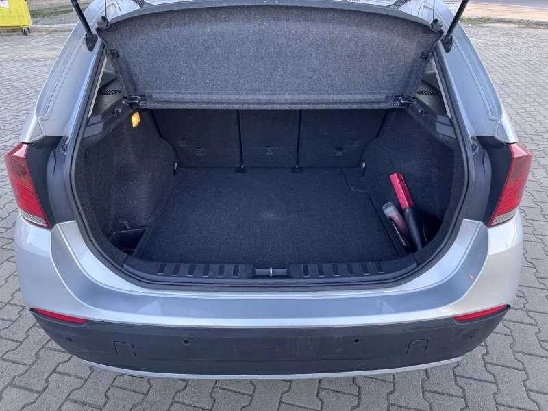 BMW X1, снимка 10 - Автомобили и джипове - 52660526