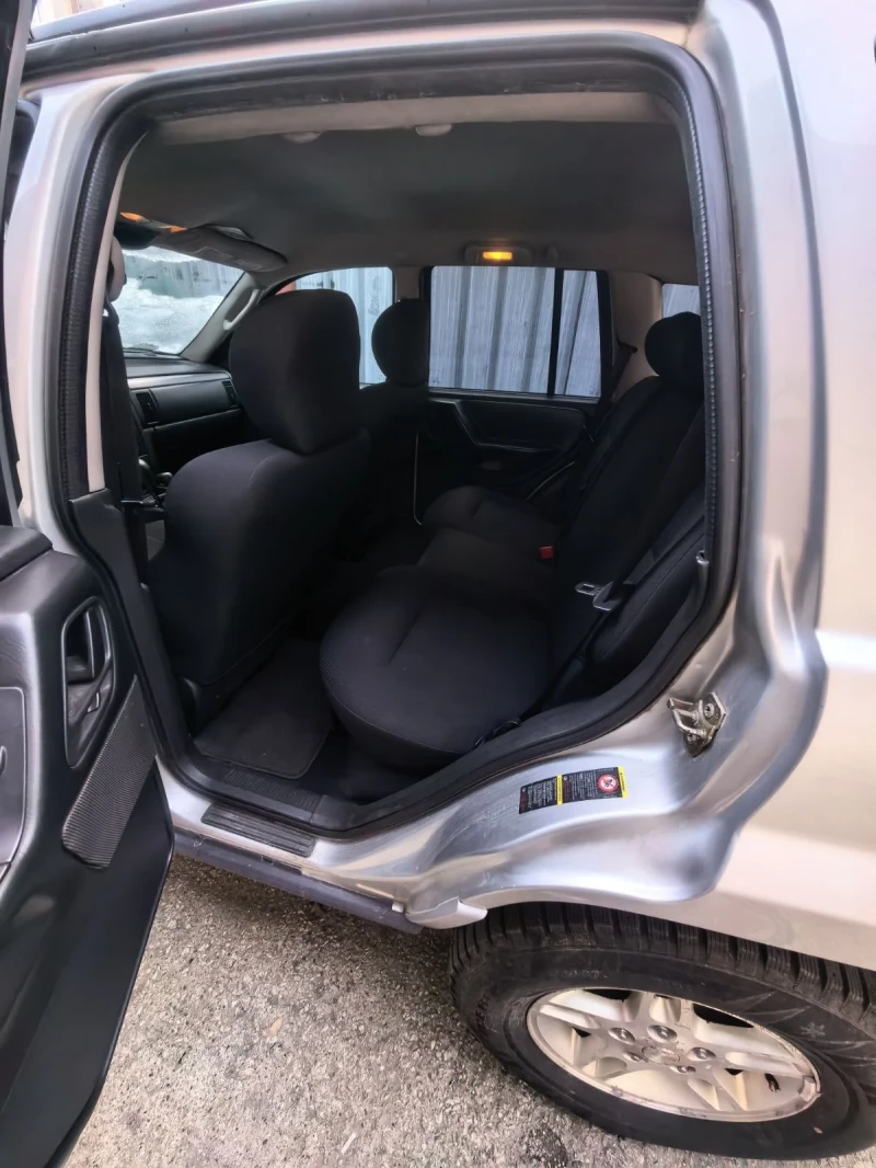 Jeep Grand cherokee, снимка 11 - Автомобили и джипове - 52958324