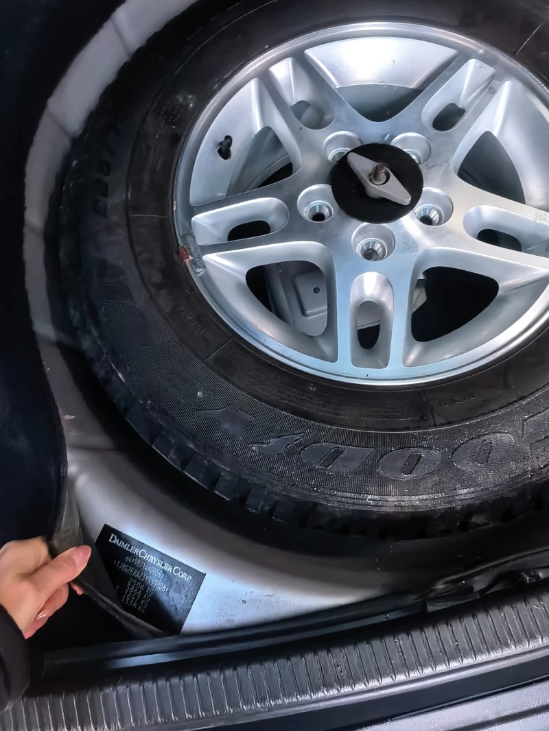 Jeep Grand cherokee, снимка 11 - Автомобили и джипове - 52958324