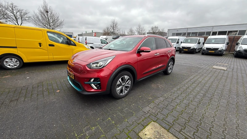 Kia Niro 65KWh DYNAMIC LINE PLUS/KIA CONNECT/2021/VESS/JBL, снимка 2 - Автомобили и джипове - 53156426