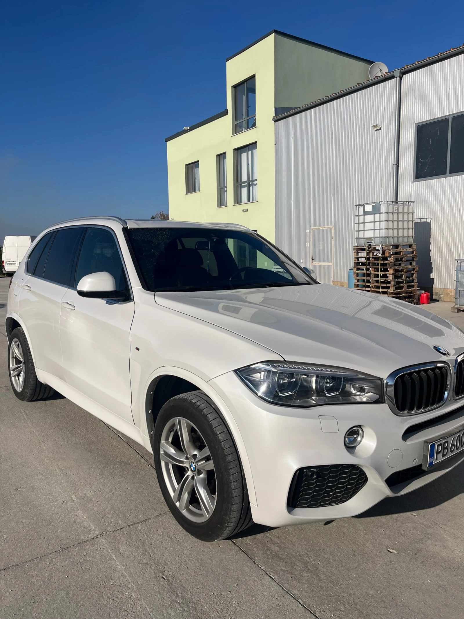 BMW X5 3.0 - изображение 6