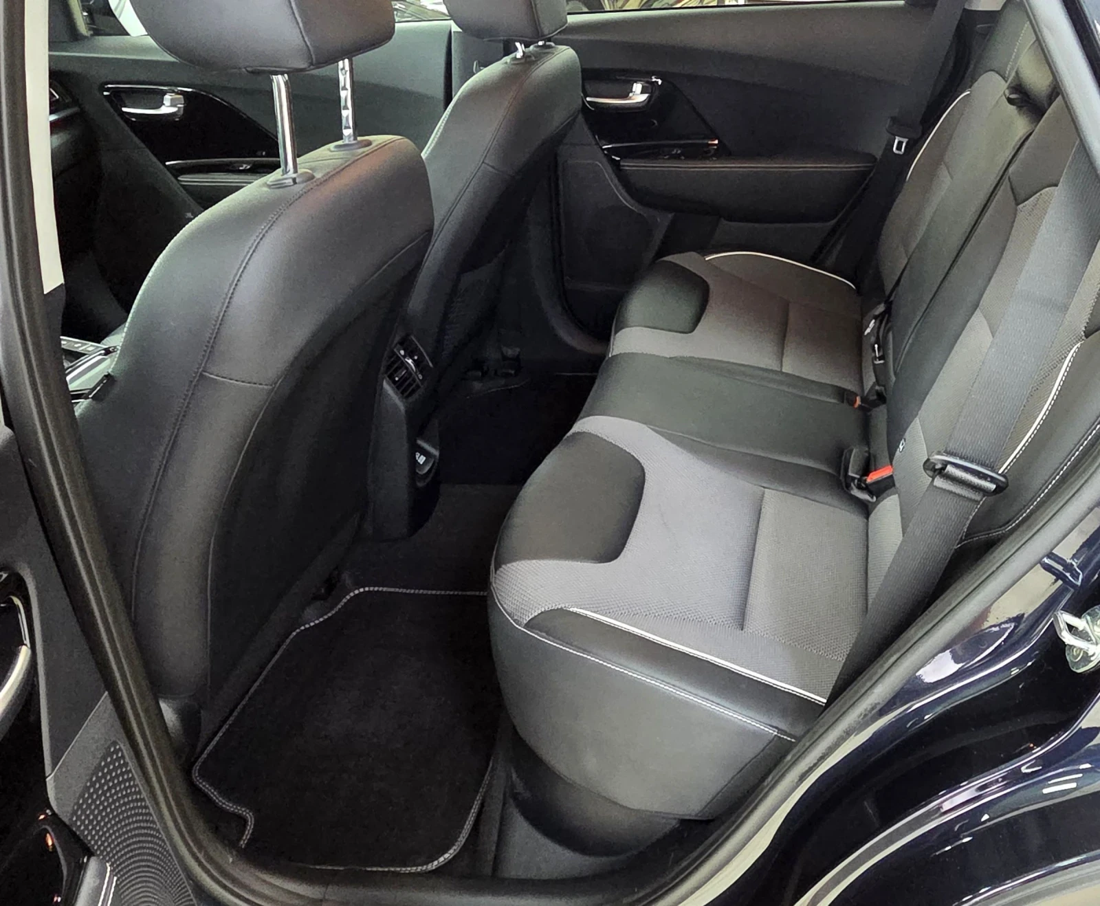 Kia Niro 64kWh/2022 Face lift/24 хил КМ - изображение 10