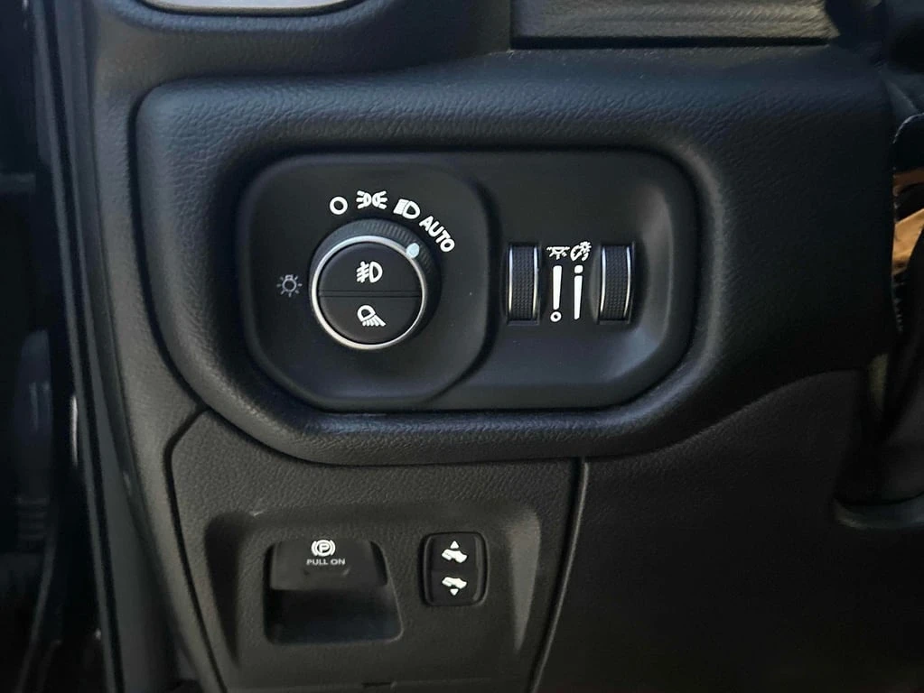 Dodge RAM 1500 2019 * Sport * �������� * �� ���������������� | Mobile.bg � ����������� 15