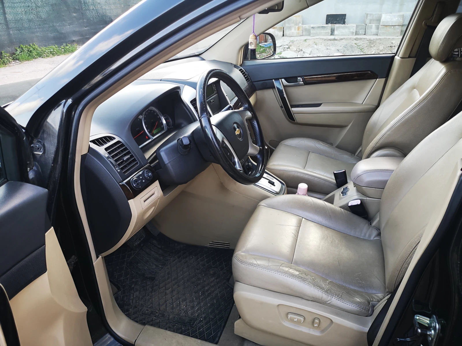 Chevrolet Captiva, снимка 5 - Автомобили и джипове - 54253624